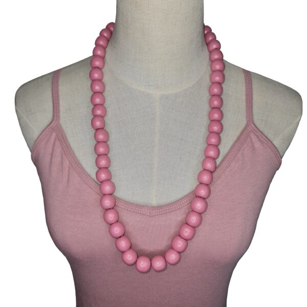 Wooden beads string necklace