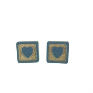 Square wooden earrings with engraved hearts