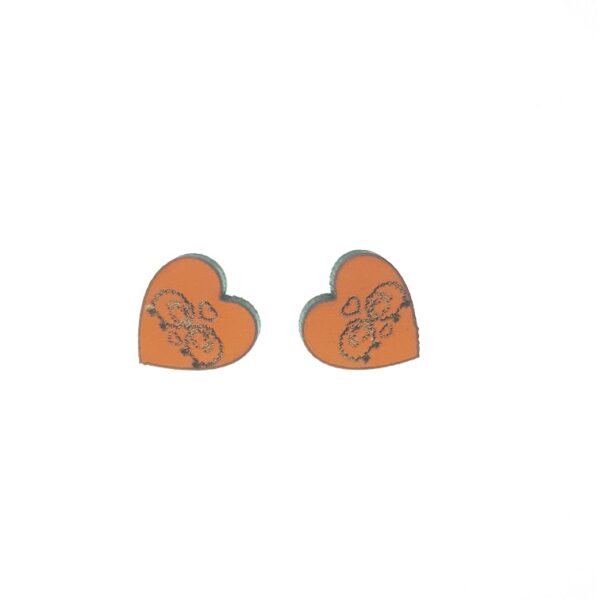 Wooden heart earrings with engraved sheep